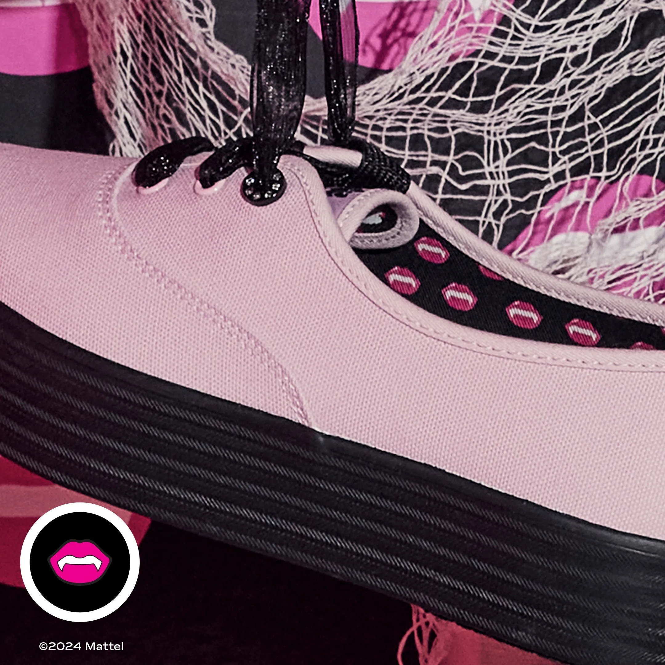 Keds Womens’ Monster High Point Canvas Pink/Black